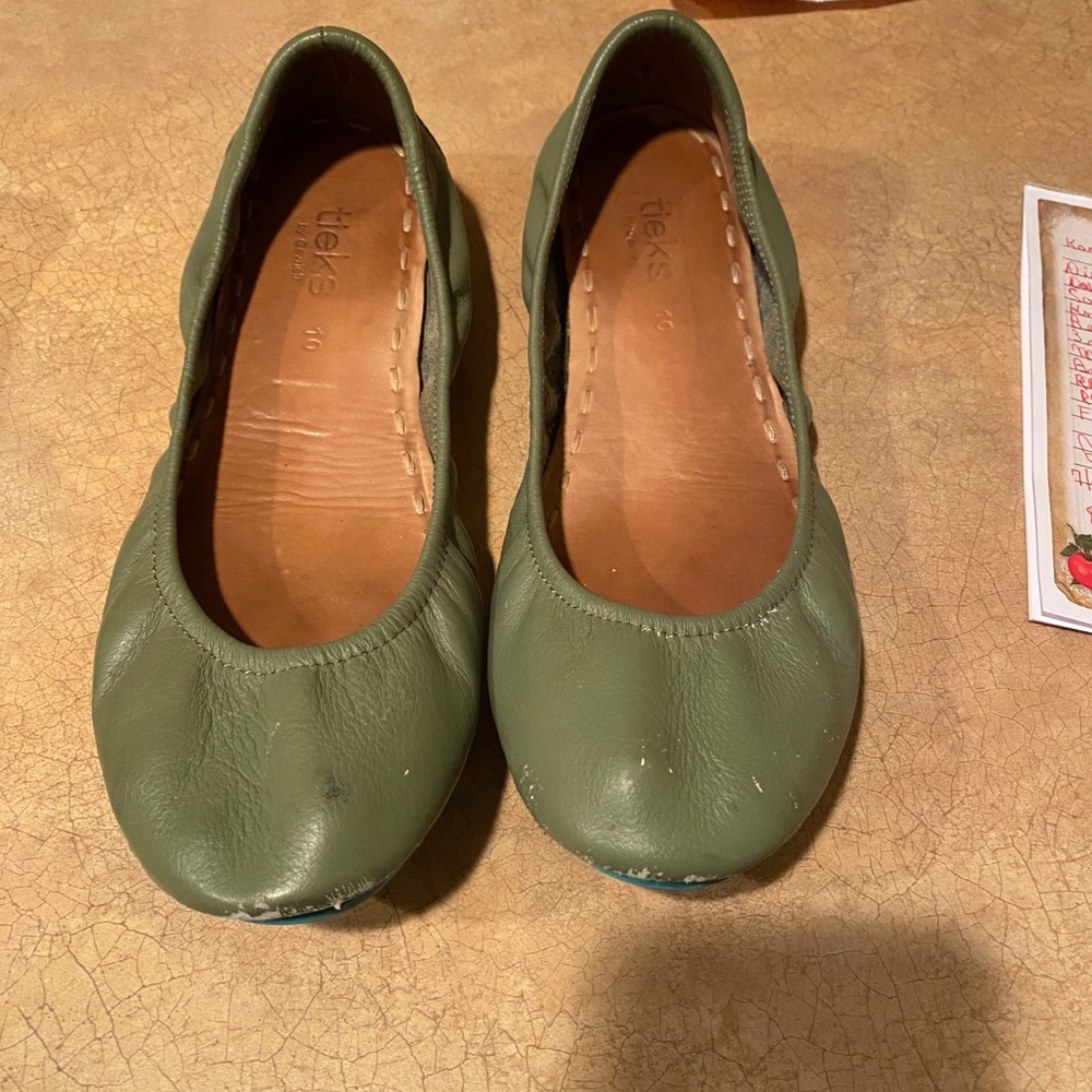 Great foldable travel flats.